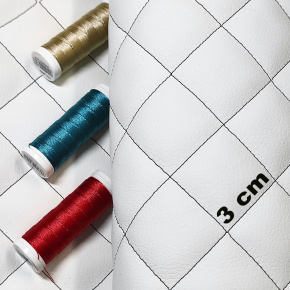 Ekokůže prošívaná KLASIK 3x3 cm barva Bílo-Černá  1,45 m x 0,6 m