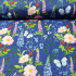 Tissu en coton au mètre, 125 g/m², largeur 160 cm, imprimé à fleurs champ sur fond bleu