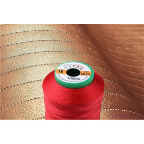 Fils à coudre d'ameublement TYTAN 10 1000 m couleur rouge 2522
