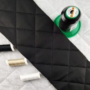 Simili cuir matelassé 5X5 cm, 540 g/m², largeur 145 cm, noir